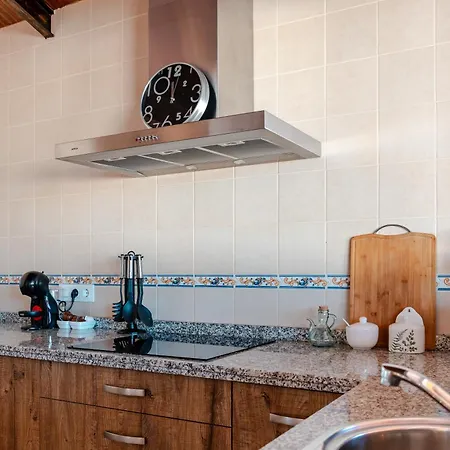 Con Piscina, Barbacoa, Aire Acondicionado, Wifi De Alta Velocidad, Cocina Exterior Y Parking * Cordoba