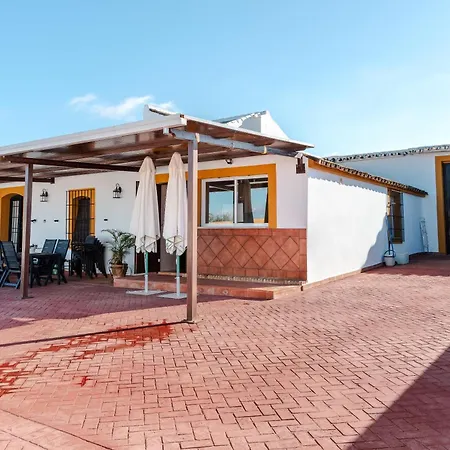 Con Piscina, Barbacoa, Aire Acondicionado, Wifi De Alta Velocidad, Cocina Exterior Y Parking Holiday home *