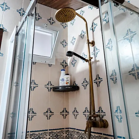 Con Piscina, Barbacoa, Aire Acondicionado, Wifi De Alta Velocidad, Cocina Exterior Y Parking Holiday home