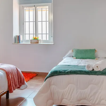 Con Piscina, Barbacoa, Aire Acondicionado, Wifi De Alta Velocidad, Cocina Exterior Y Parking Cordoba