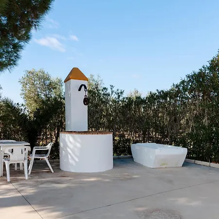 Con Piscina, Barbacoa, Aire Acondicionado, Wifi De Alta Velocidad, Cocina Exterior Y Parking Holiday home